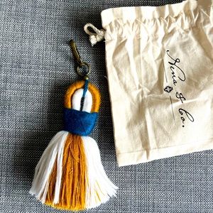 Nena & Co large tassel keychain